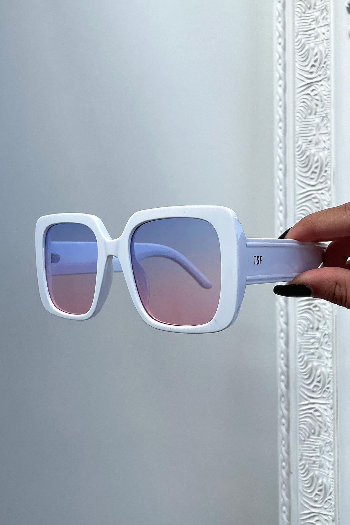 Lia Sunnies - White